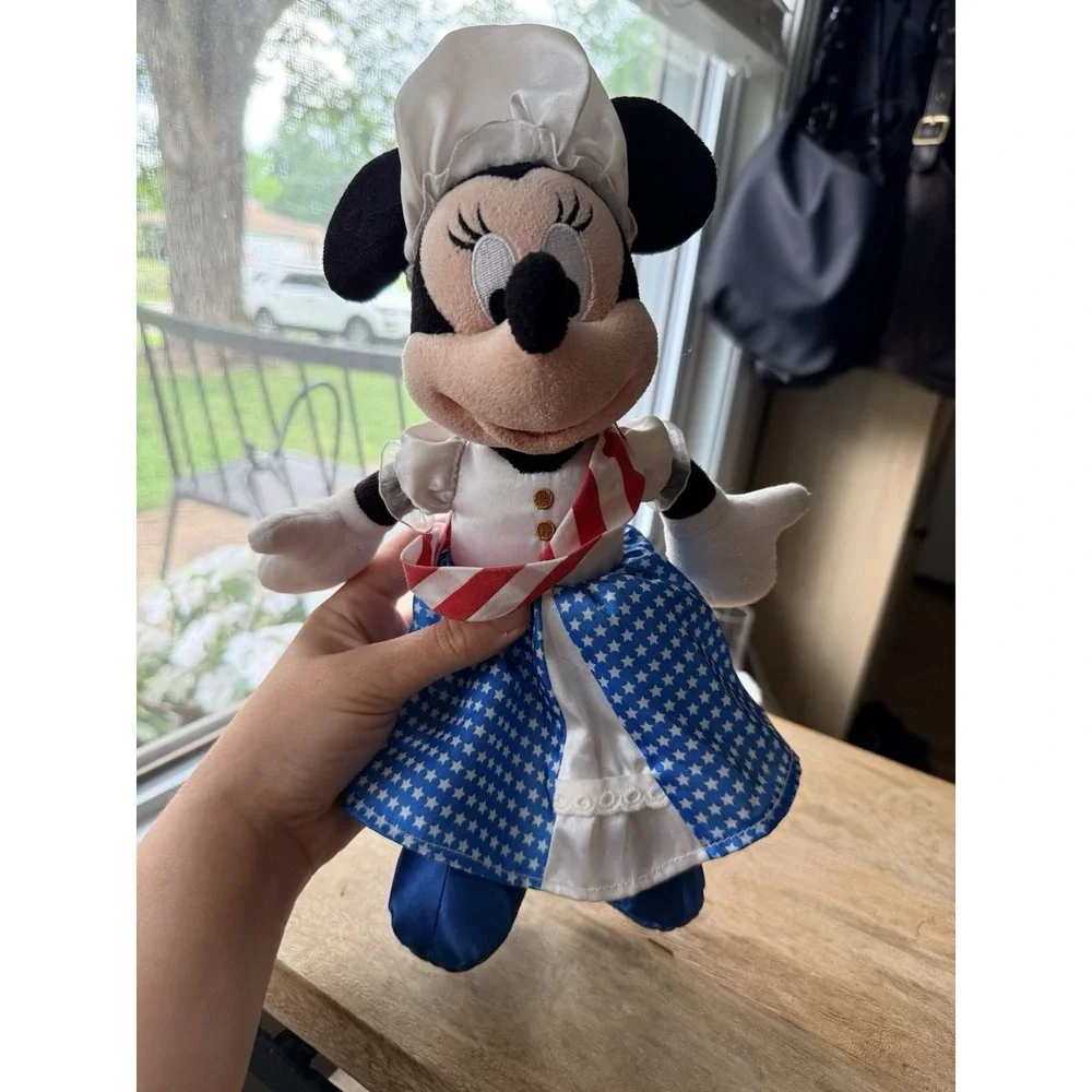Disney Store Americana Minnie Mouse Plush 12